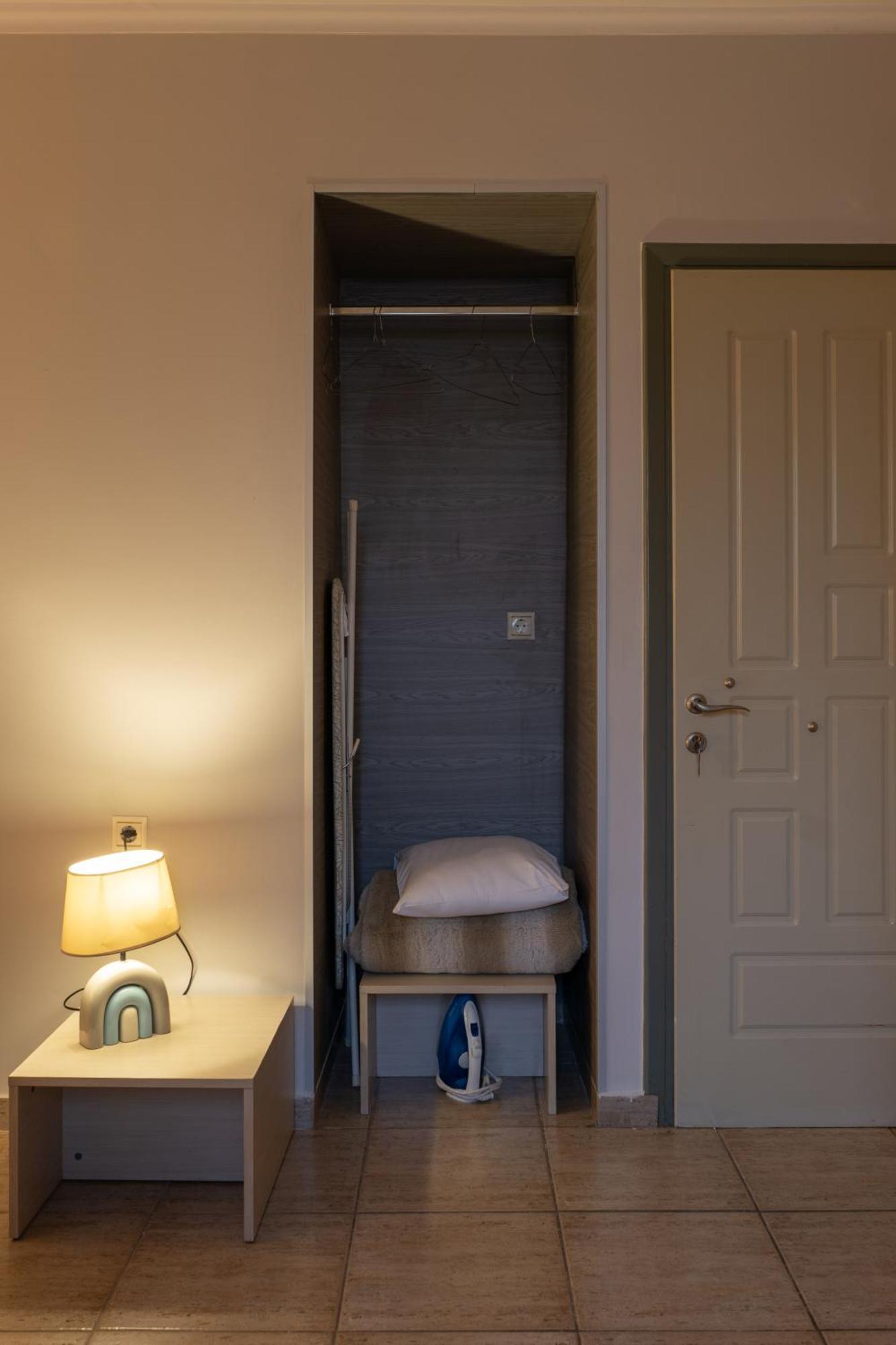 Central Studio - Fully Equiped. Ideal For Couples Patras Eksteriør billede